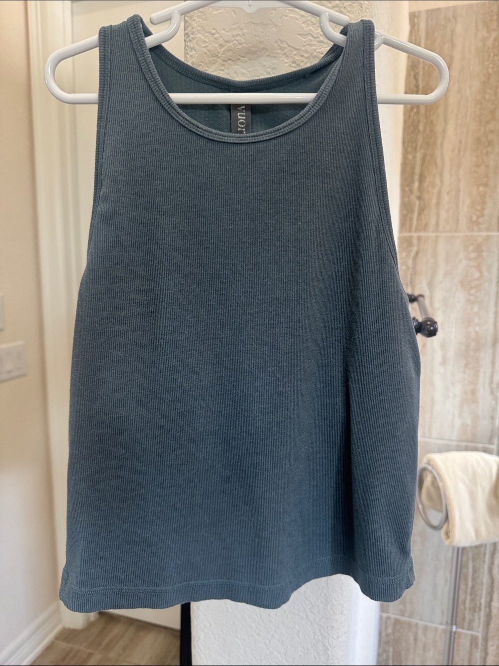 Vuori Ribbed Tank Top in Slate Teal size Small